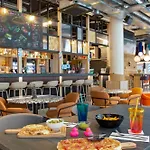 Hotell Moxy 3*