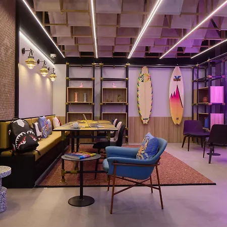 Moxy Nice
