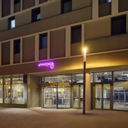 Moxy Nice