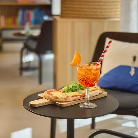 Moxy Otel Nice