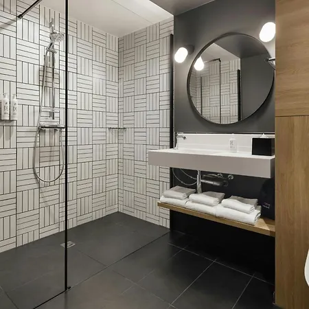 Hotel Moxy *