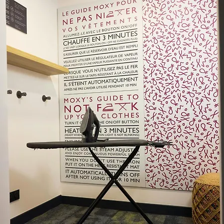 Moxy ניס