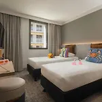 Moxy ホテル 3*
